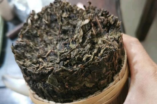 黑茶調(diào)理婦科病，女人喝黑茶好處太多了！