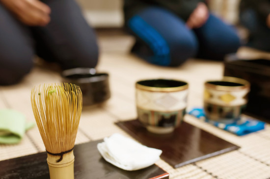 女人喝茶要行扣茶禮嗎，叩茶禮女士能用嗎？