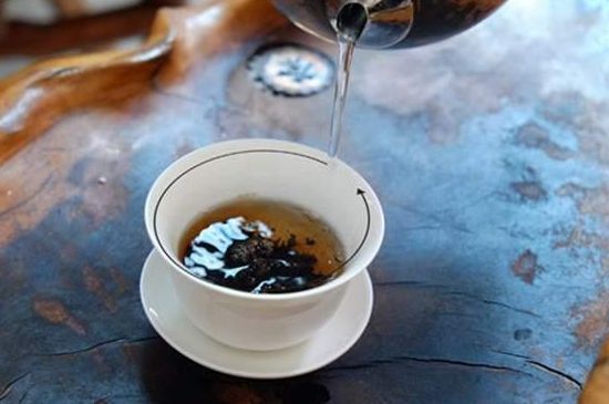 喝茶茶桌上的禮儀有哪些，泡茶待客十大禮儀不可不做！