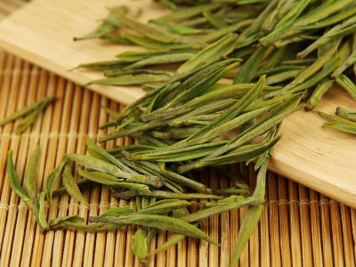 安吉白茶的功效與作用，簡單概括安吉<a href=http://m.czsdfxx.com/fenlei/baicha/ target=_blank class=infotextkey>白茶功效</a>