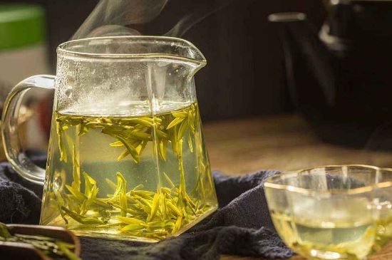 蜂蜜泡茶葉的副作用，蜂蜜泡茶葉有什么禁忌