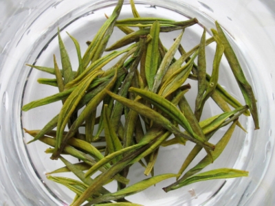 安吉白茶的功效與作用，簡單概括安吉白茶功效