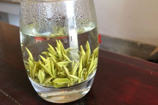 安吉白茶夏天怎么保存，安吉白茶能冷凍儲存嗎？