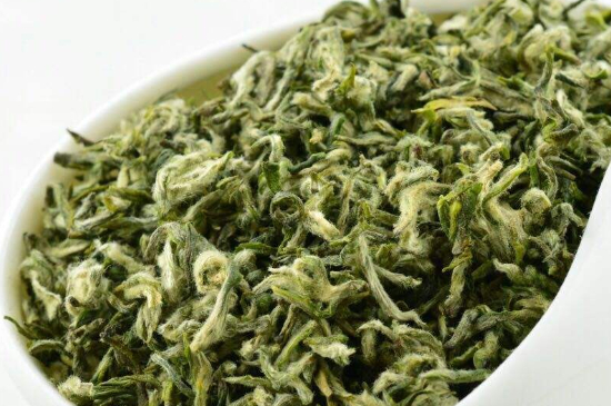 真假碧螺春泡水后區(qū)別，蘇州洞庭碧螺春怎樣鑒別好壞？