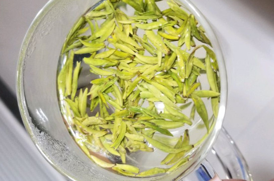 茶葉過期5年了但沒開封，茶葉放久了能喝嗎