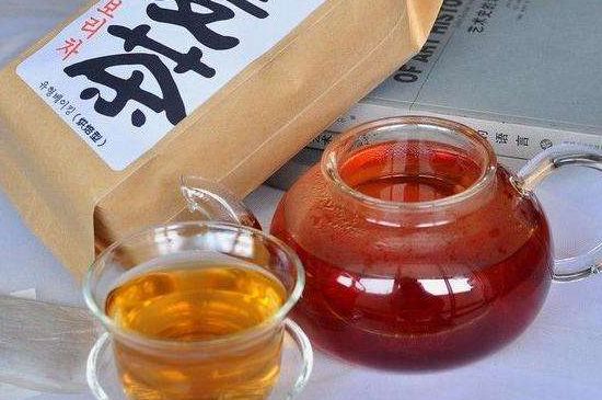 飯店喝的聞起很香的茶，餐館里的蕎麥茶還是大麥茶？