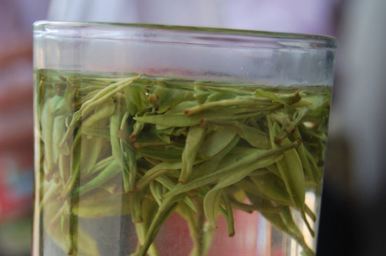 白茶的年份是怎么區(qū)分，如何辨別白茶年份