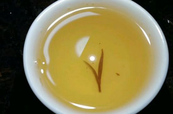 好壞金駿眉圖片對(duì)比，怎么挑選金駿眉茶葉