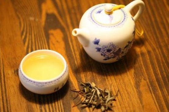 什么茶葉容易放香精，香精茶有什么危害？