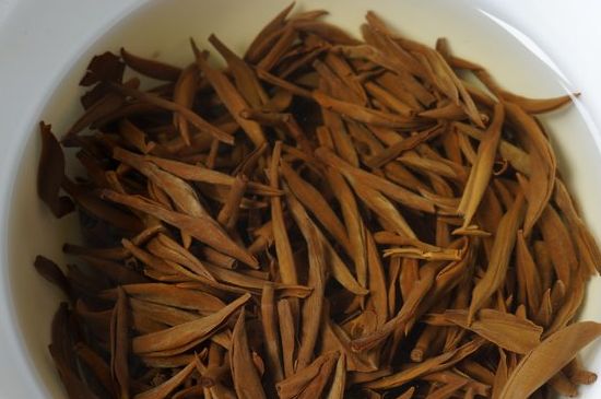 好壞金駿眉圖片對(duì)比，怎么挑選金駿眉茶葉