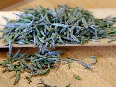 白毫銀針放幾年最好，白毫銀針什么年份最好？