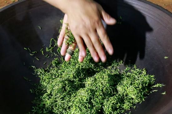 茶葉怎么炒制才香，怎樣炒茶葉更香？