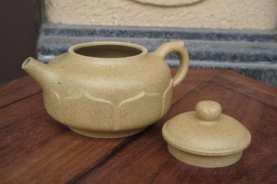 本山綠泥怎么分辨真假，真正的本山綠泥紫砂壺怎么鑒別？