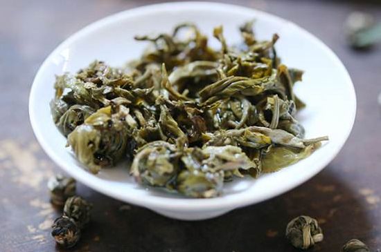 茉莉龍珠泡開后為什么都是梗，茉莉龍珠泡開后什么樣？