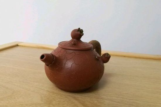 朱泥紫砂壺如何開(kāi)壺，朱泥壺日常泡茶養(yǎng)護(hù)