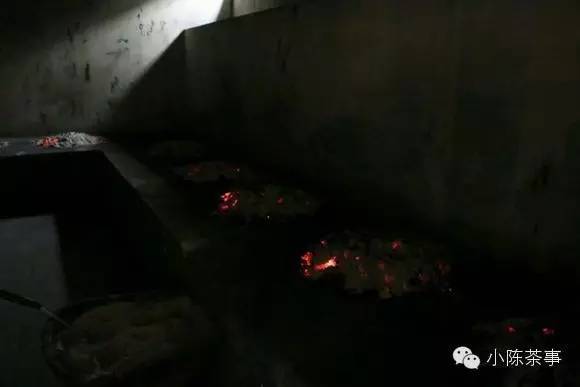 怎樣炭焙巖茶？揭秘武夷巖茶的炭焙技藝