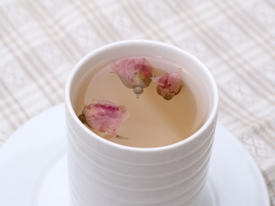 干玫瑰花泡前需要洗嗎，泡玫瑰花需要洗一下嗎？