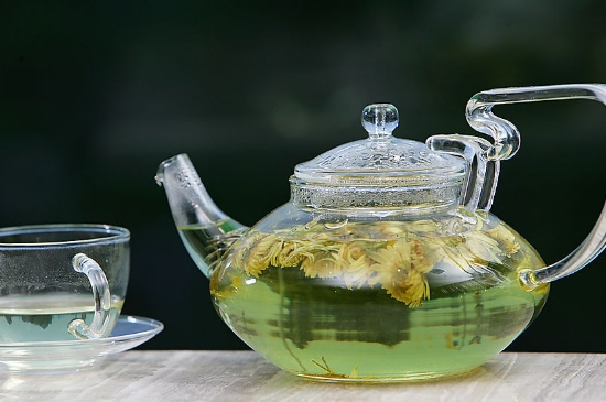 菊花茶天天喝行嗎，每天喝菊花泡茶喝好嗎？