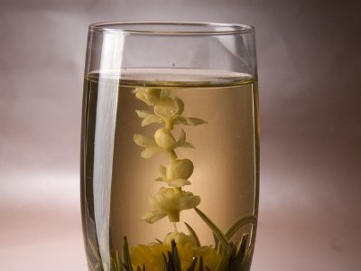 女孩喝茉莉茶的好處，茉莉花茶女生喝好嗎？