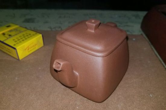 手工紫砂壺和模具壺有什么區(qū)別，快速鑒別手工壺模具壺