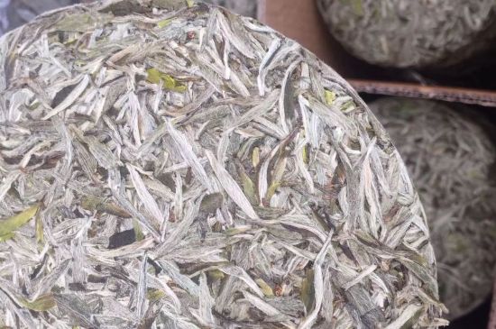 7年壽眉和2年白牡丹哪個好，老白茶壽眉與白牡丹的口感區(qū)別