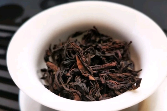 長期喝巖茶會上火嗎？巖茶這樣喝了容易上火！