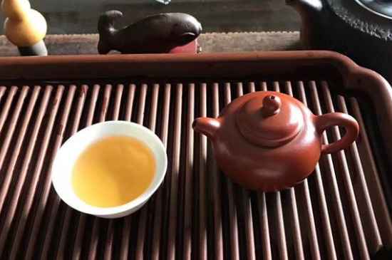 正山小種適合女人喝嗎，女人經(jīng)常喝正山小種茶好嗎