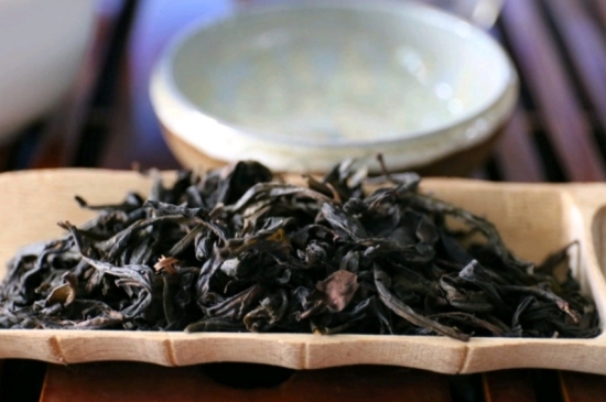 長期喝巖茶會上火嗎？巖茶這樣喝了容易上火！