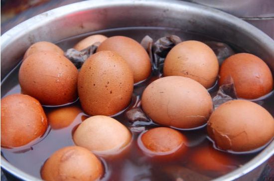 龍井茶放二年了能喝嗎，過期龍井茶的妙用！