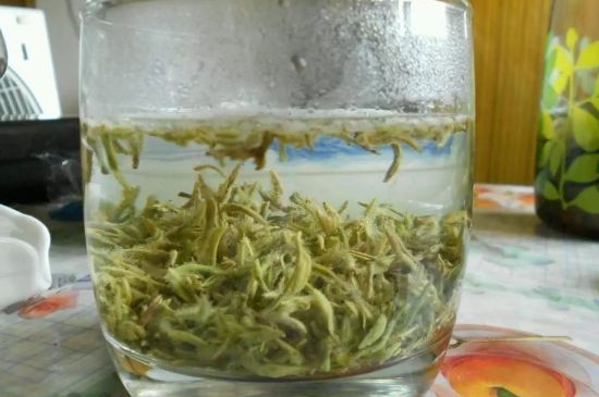碧螺春為什么泡水渾濁，碧螺春茶葉泡水感覺(jué)很臟是混濁的