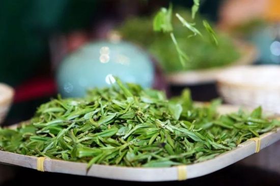 單樅茶什么季節(jié)最好喝，鳳凰單叢茶春茶好還是秋茶好？