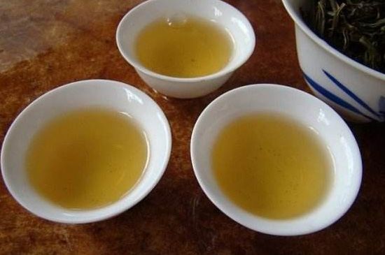 鴨屎香特點(diǎn)介紹，鳳凰單叢茶鴨屎香的口感和來(lái)歷