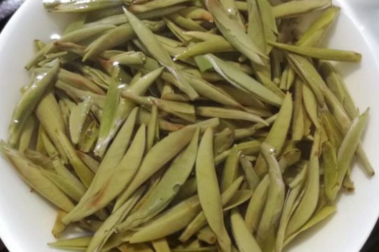 白毫銀針年份久的有什么香，陳年白毫銀針的香氣