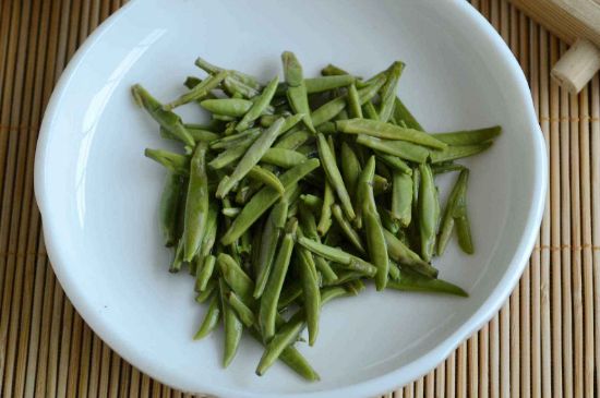 雀舌和竹葉青的區(qū)別，雀舌對(duì)比竹葉青圖片