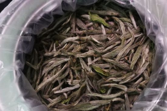新白毫銀針和老白毫銀針的區(qū)別，新老白毫銀針的品質(zhì)特征