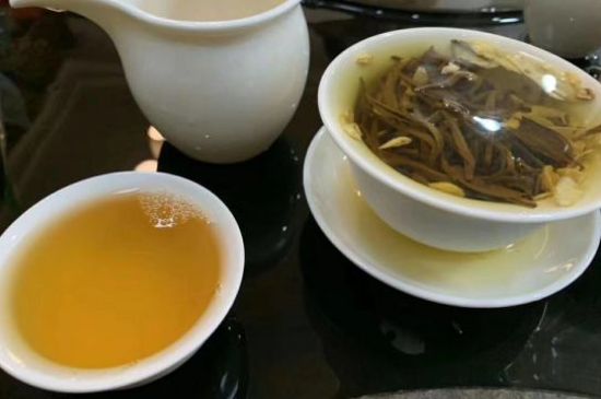 紅茶加冰糖的副作用，紅茶加冰糖好處和壞處