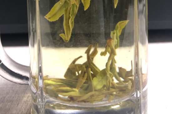 西湖龍井茶頭采和二采區(qū)別，明前龍井一采和二采什么味道？