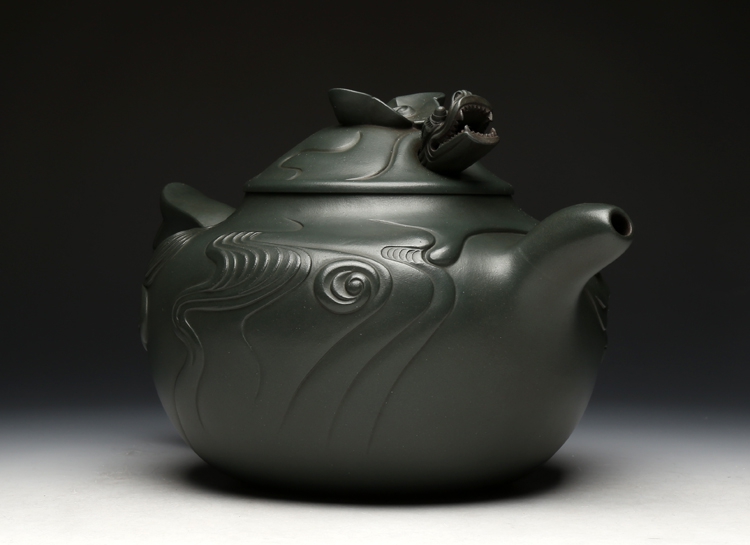 民國(guó)朱可心綠魚化龍宜興紫砂壺