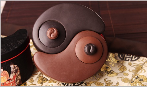 太極陰陽紫砂壺，創(chuàng)意格紫砂壺